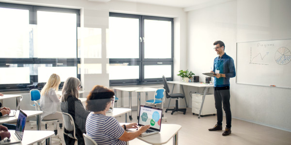 Retiros Corporativos / Empresariales Fuenlabrada · Creatividad